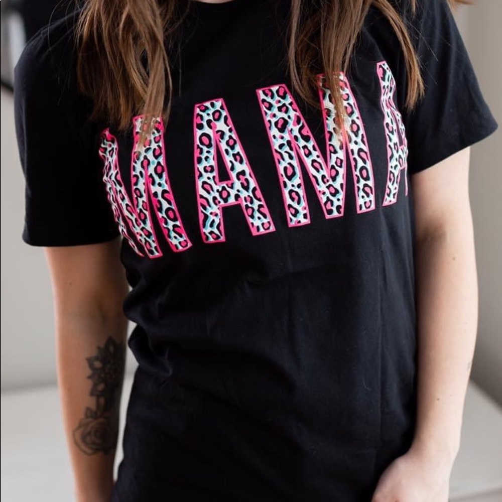 MAMA Graphic Tee